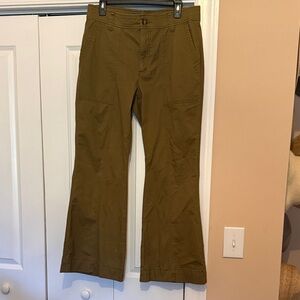 Old Navy Green Trousers